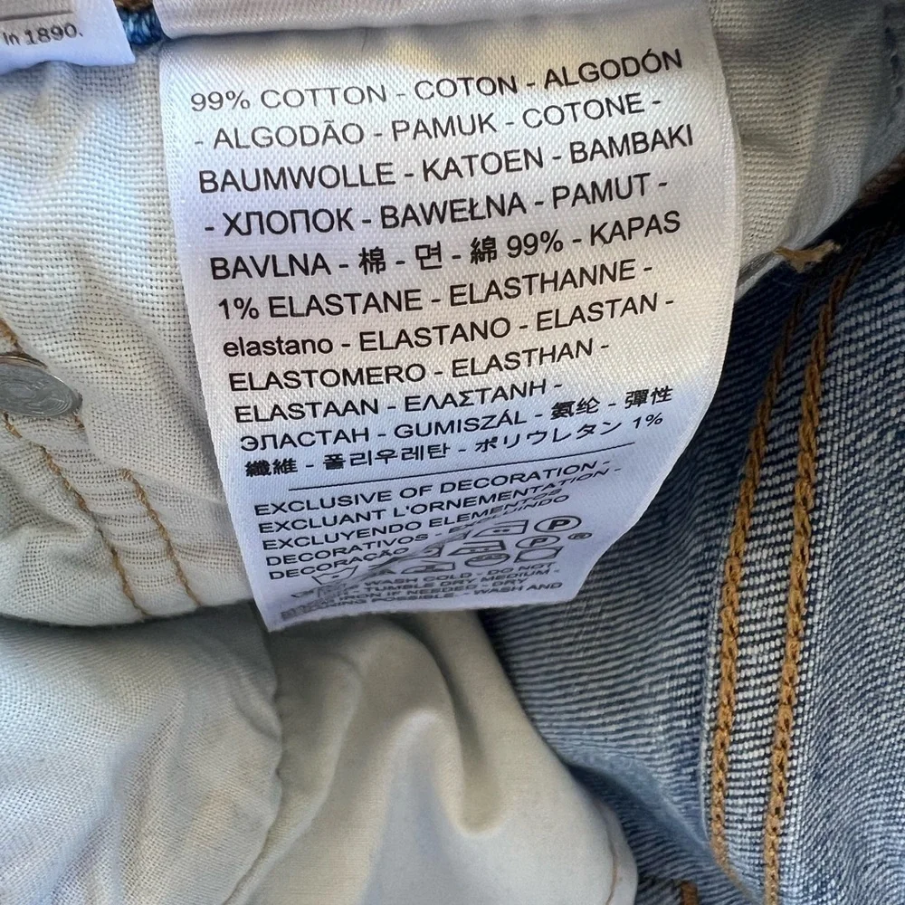 Levi's Women's Straight Leg Blue Jeans - Picture 6 of 7